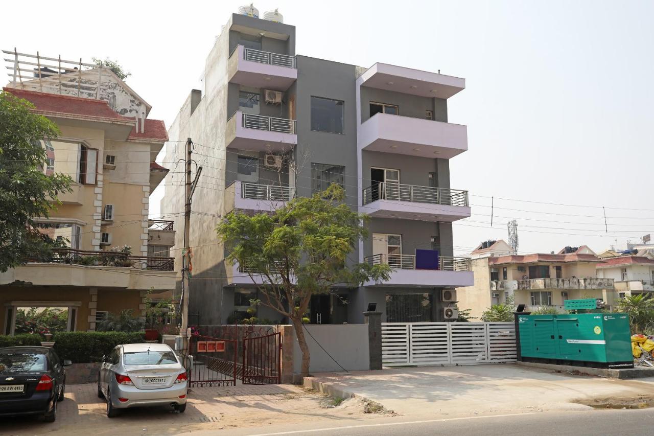 Capital O Aashiyana Paradise Near Omaxe Gurgaon Mall Hotel Exterior photo